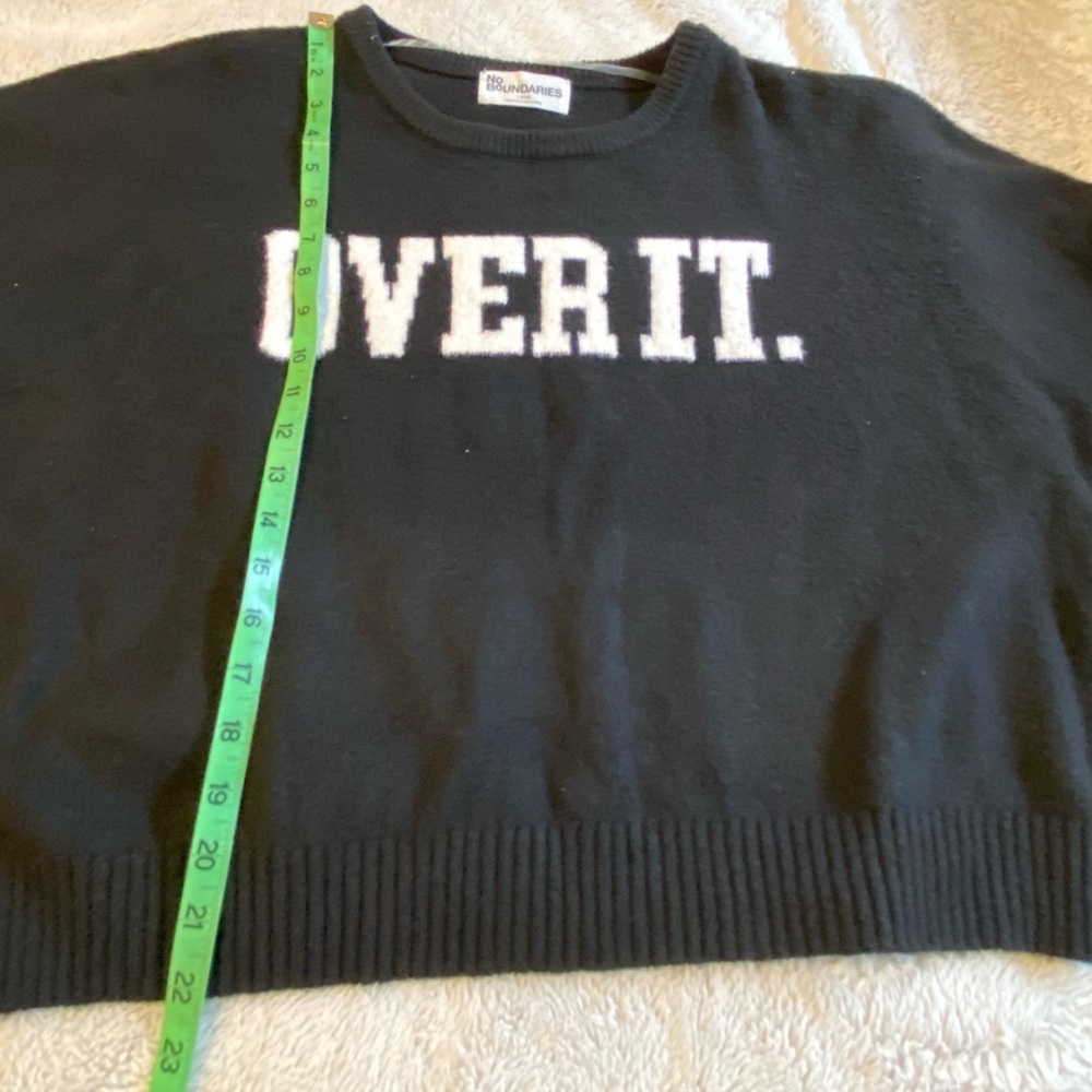 WOMANS-NO BOUNDARIES CREWNECK CROPPED SWEATER SIZE Large (12-14) - Picture 8 of 8